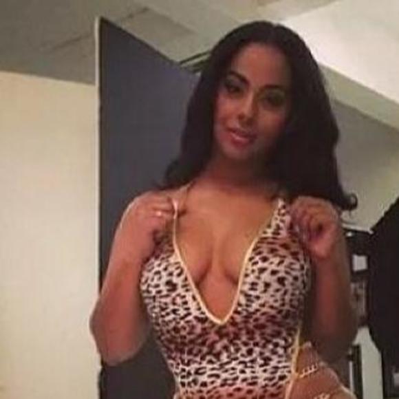 Meet your Posher, Dinorka - Picture 1 of 1